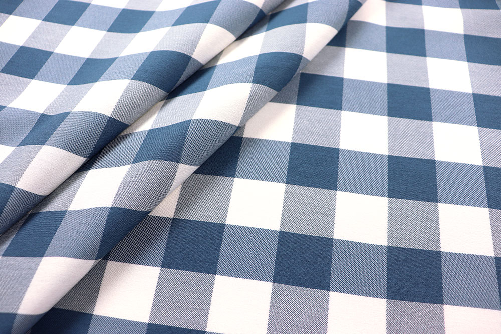 Eleganter Jacquard-Stoff im Landhausstil mit klassischem Karo-Muster für ein gemütliches, rustikales Ambiente. Ds6284 Jacquard Dekostoff Karo Blau Dekostoffe Jacquard Dekostoff Jacquard beidseitig - Karo - Blau