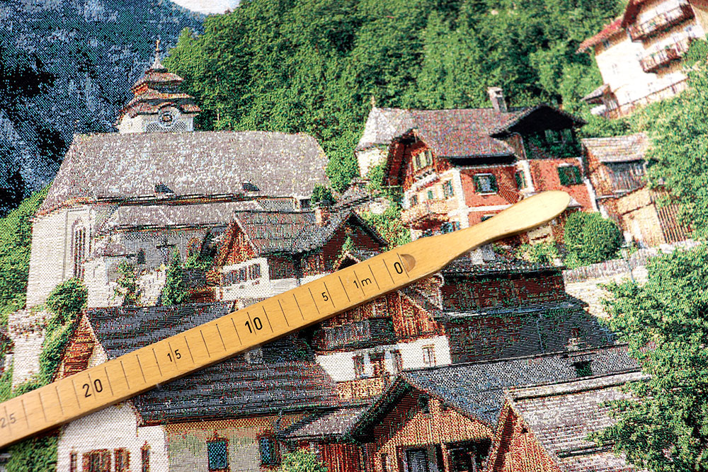 Verwandeln Sie Ihr Zuhause in ein Bergdorf! Extrem detailliert gewebter Stoff im Großformat Ds6336 Gobelin Stoff Panel Hallstatt Dorf See Gobelin NEU Gobelin-Panel - Bergdorf - 134 x 88 cm