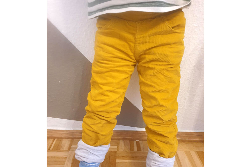 Feincord - der klassische, strapazierfähige Bekleidungsstoff mit hautschmeichelnder Samt-Oberfläche in vielen schönen Farben Bk5076 Feincord S4y Neu Cord Feincord - Baumwolle - uni