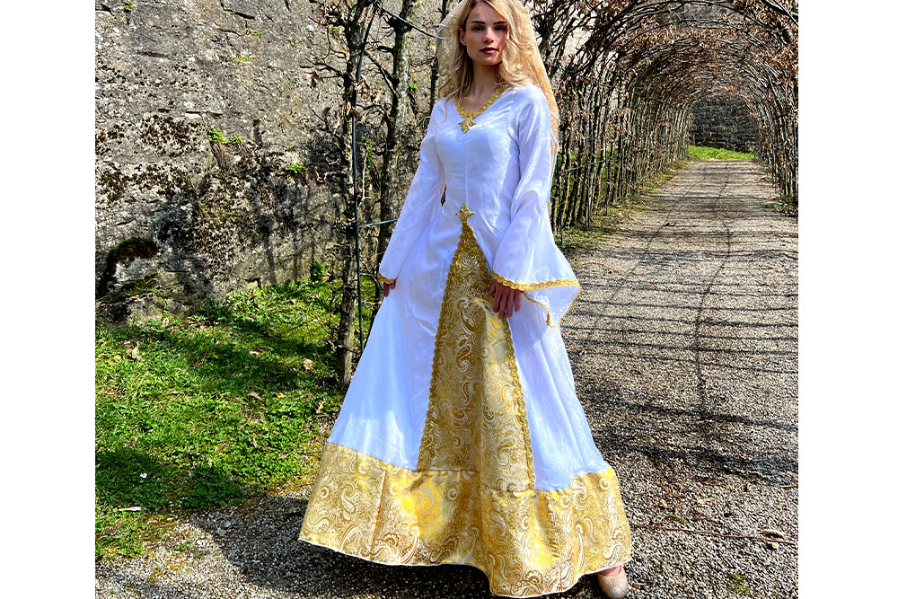 Effektvoll glänzender Stoff mit eingewebtem Muster im orientalischen Stil - verwandelt jede Kreation in einen Hingucker! Fn1124 Brokat Maharadscha Gold Silber S4 Brokat Meterware Brokat Maharadscha - Gold/Silber