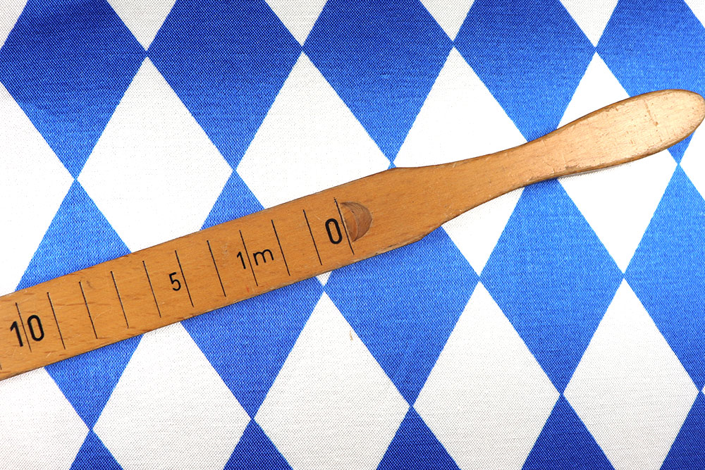 Klassische Blau-Weiß-Raute auf herrlich geschmeidigem Satin mit Baumwollanteil Fn1340 Kettsatin Bayern Raute S4 Satin Stoffe bunt Kettsatin Premium - Bayernraute