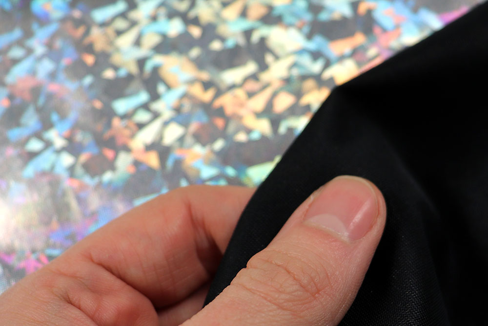 Stretchiger Folienjersey mit glänzendem Motiv - ein Eye-Catcher für Kostüme, Tanzsport und vieles mehr! Fn3171 Hologramm Folienstoff Silber(1) Effektstoffe Tanzkleiderstoff Hologramm - Silver Prisma