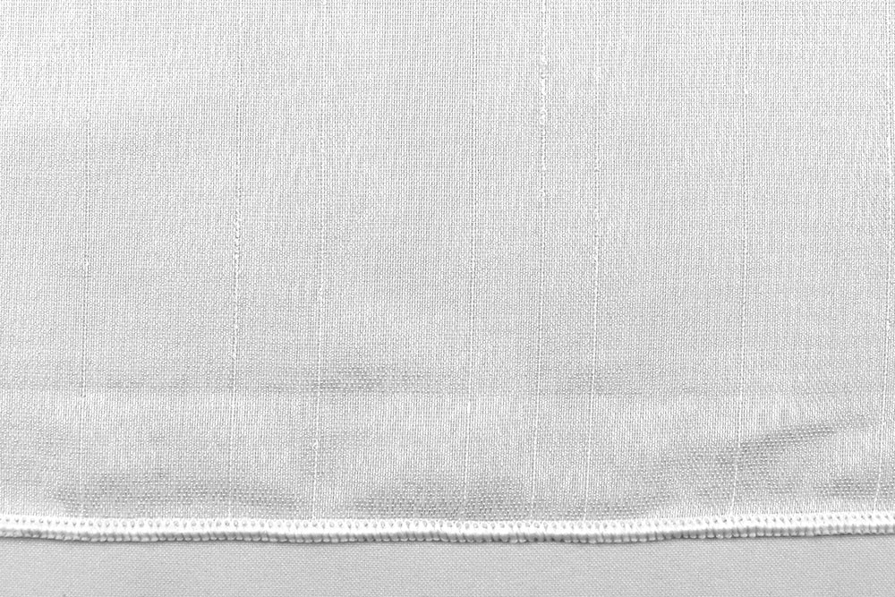 Ein matter Gardinenstoff, der aufgrund seiner abwechslungsreichen Webstruktur eine tolle Wirkung erzielt Gg5013009 Gardinenstoff Webstruktur Hand Gardinen transparent Gardinenstoff Saturn - Weiß transparent - 260 cm hoch- Bleiband