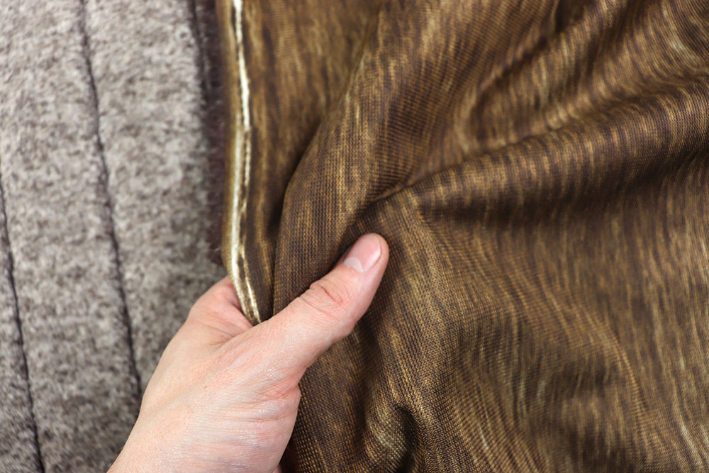 Flauschiges, gestreiftes Kunstfell für Kostüme, Accessoires und mehr! Sp167005 Pelzimitat Streifen Fell-Stoffe Pelzimitat - Wildwood Fur
