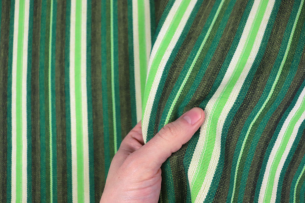 Fester, durchgewebter Stoff mit bunten Streifen für Taschen, Kissen, Liegestühle und mehr Sp168034 Jacquard Streifen Gruen S4 Dekostoffe NEU  Dekostoff - Webstreifen - Sancho Pancho - Grün