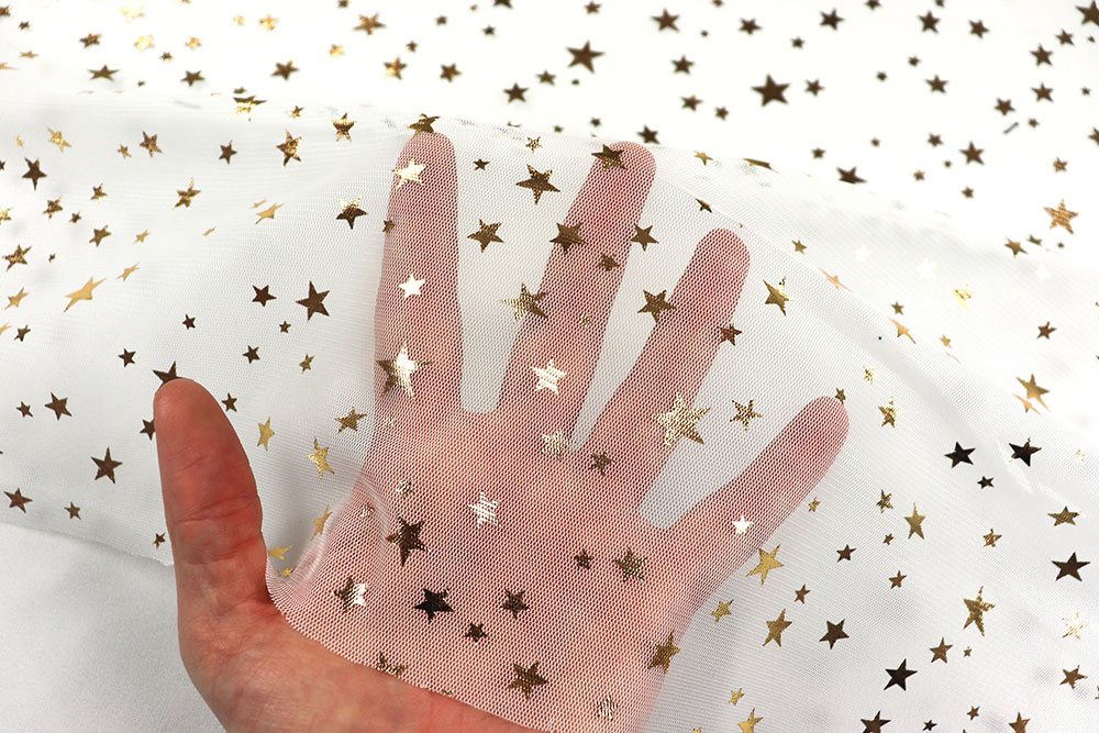 Feines Tüllgewebe mit glänzenden Sternchen - hiermit werden Sie zum Star! Sp168035 Tuell Mesh Sterne Weiss Gold Weihnachten Bekleidungsstoff Tüll mit Sternen - Weiß/Gold
