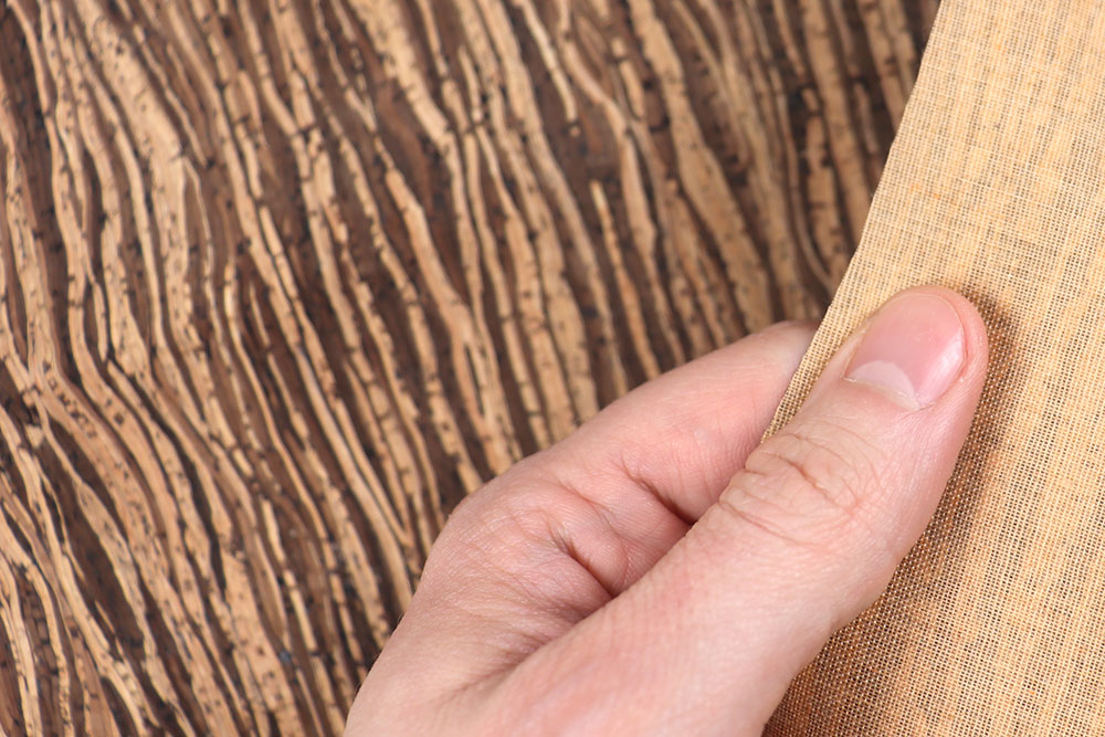 Weicher, leichter Korkstoff mit natürlich wirkendem Design - lassen Sie Ihrer Kreativität freien Lauf! Sp173004 Korkstoff S4 Kork Stoffe Korkstoff - Dark Wood