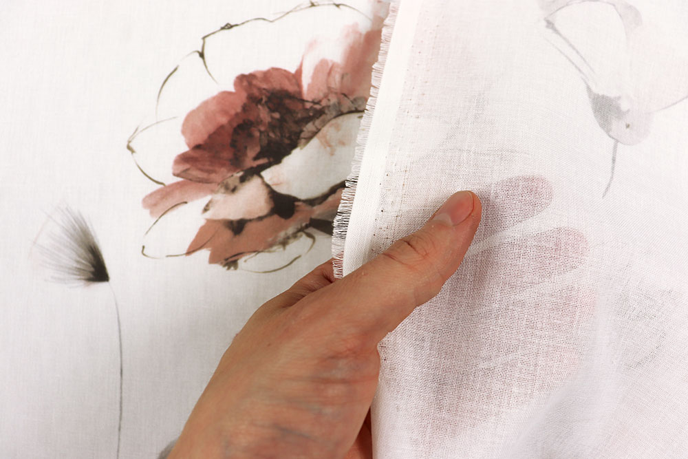 Digital bedruckter, feiner Gardinenstoff mit floralem Design, das bezaubert! Sp174037 Gardinenstoffblumen 1 Gardinen transparent Gardinenstoff - Poppy Romance
