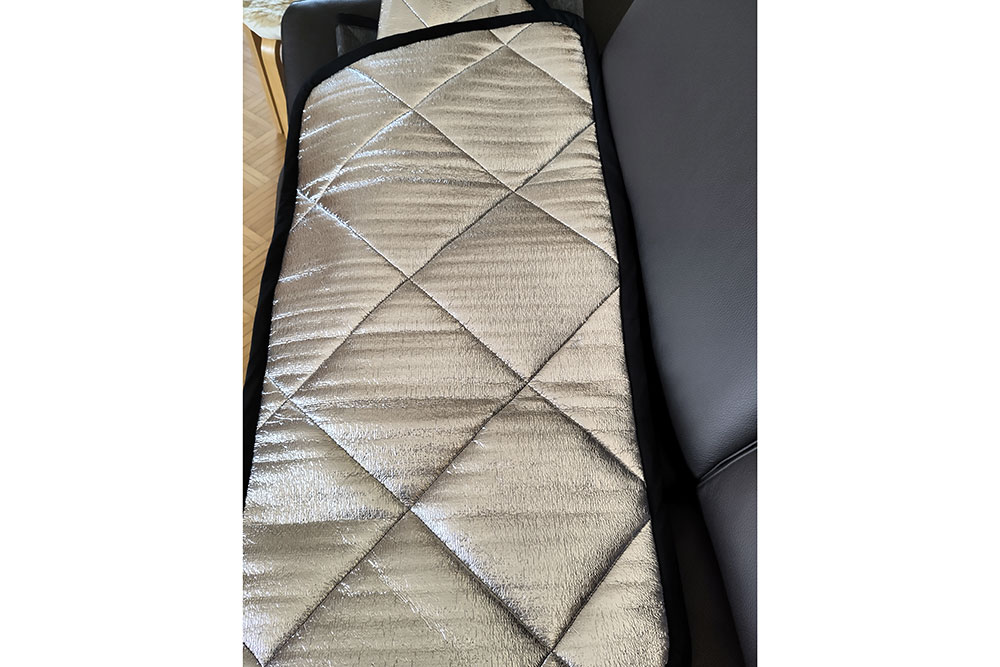 Wasserdichtes, foliertes Material für vielfältige, praktische Einsatzzwecke Tg1144 Isolier Matte Lack + Folienstoffe Isolier-Meterware - 2 mm
