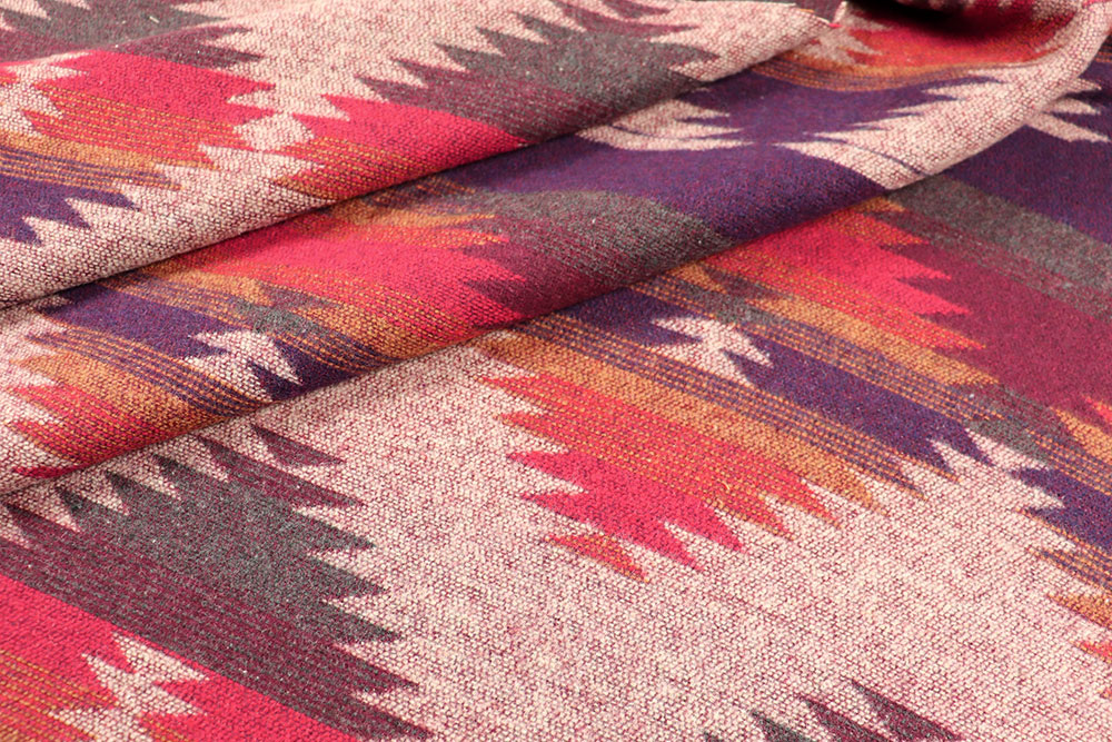Herbstliche Eleganz trifft auf wärmende Gemütlichkeit – der perfekte Stoff mit charmantem Boho-Muster Bk7617 Poncho Stoff Jackenstoffe Poncho-Stoff Premium - Rot