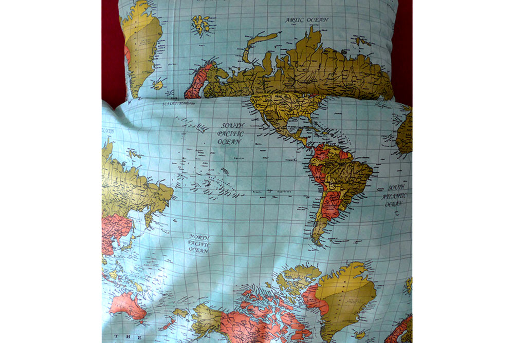 Dieser Stoff hilft beim Träumen von einer Weltreise - verwandeln Sie mit überbreiter Ware komplette Zimmer in einen Atlas! Ds3225 Dekostoff Ueberbreit Weltkarte S4 Übergardinen Dekostoff - Weltkarte - 280 cm
