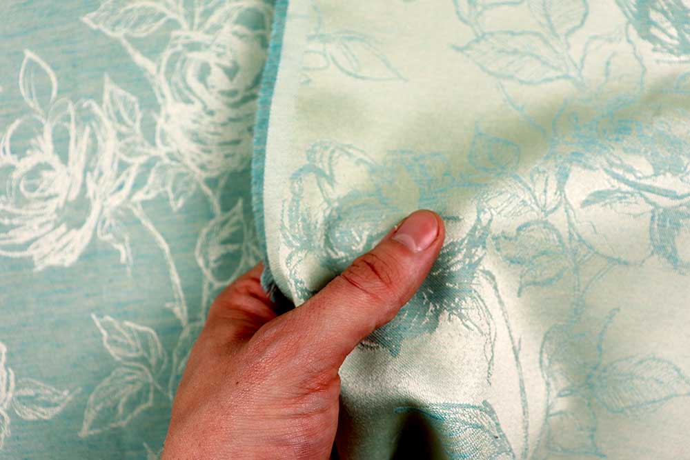 Hochwertiger Jacquard mit romantischem Rosen-Motiv Ds5803 Dekostoff Jacquard Rosen Tuerkis S4 Jacquard Jacquard Rosen - Türkis/Creme