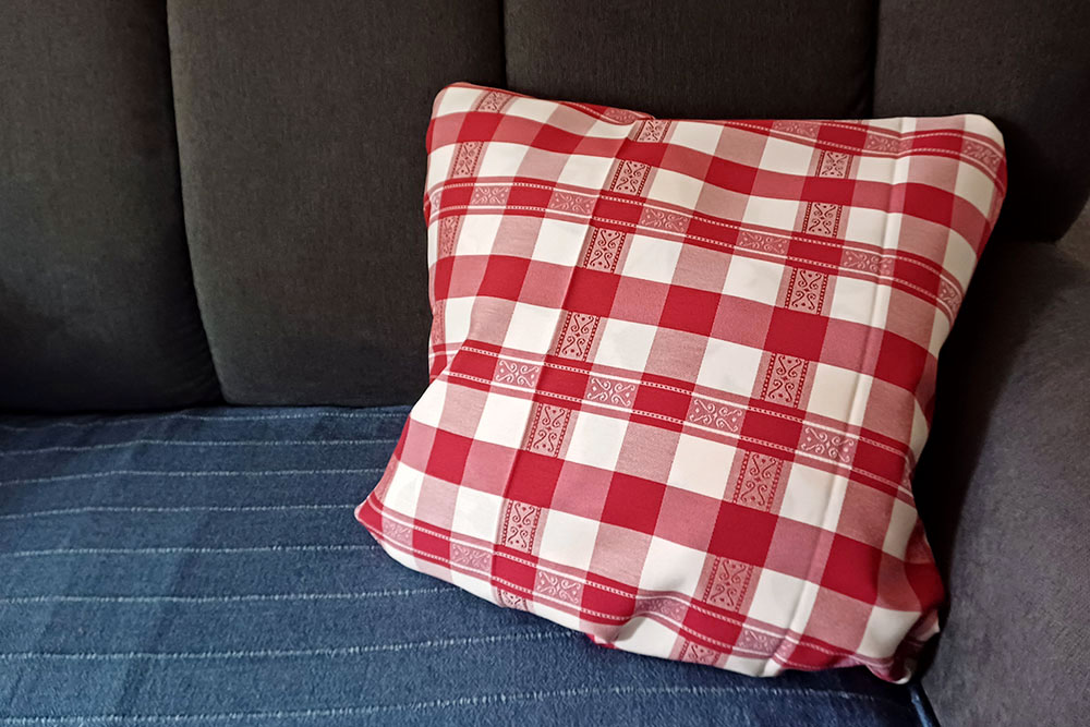 1A-Dekostoff mit Landhaus-Charakter - Made in Germany - Top-Qualität - Spitzenpreis! Ds5984 Dekostoff Landhaus Karo S4 Übergardinen Dekostoff - Garmisch