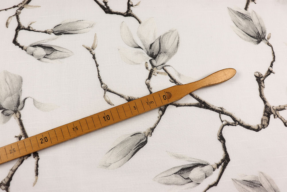 Geschmeidig fallender Stoff mit dezent-elegantem Pflanzenmotiv Gs5138 Gardinenstoff Zweige S4 Gardinen transparent Gardinenstoff - Magnolienzweige