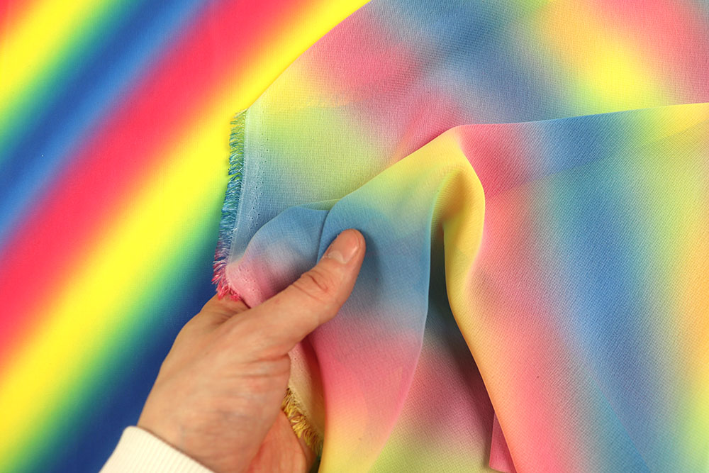 Geschmeidiger, luftig fallender Chiffon mit knallig buntem Muster Sp168012 Chiffon Rainbow Hand Chiffon Chiffon - Rainbow
