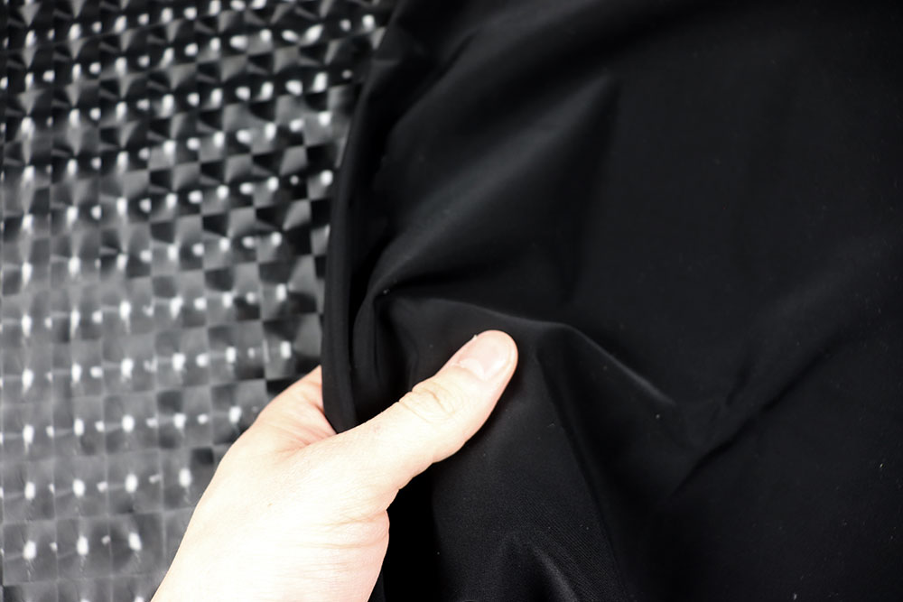 Glänzender Lackstoff mit cooler 3D-Optik für ausgefallene Kreationen Sp168021 Folienstoff 3d Schwarz S4 Lackstoffe / Folien Stretch-Folienstoff - Black 3D