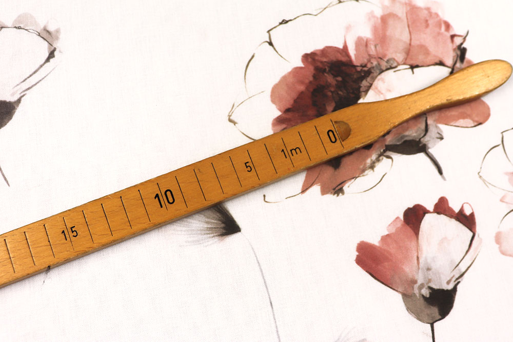 Digital bedruckter, feiner Gardinenstoff mit floralem Design, das bezaubert! Sp174037 Gardinenstoffblumen 1 Gardinen transparent Gardinenstoff - Poppy Romance