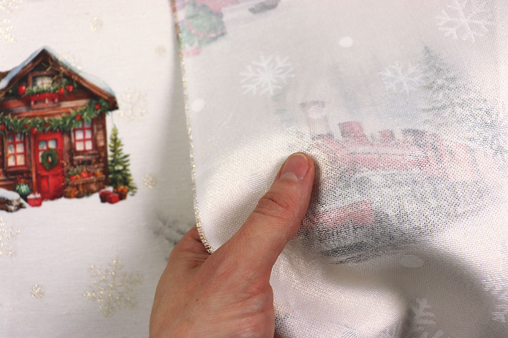 Weihnachtsstimmung mit Dampf, Glitzer und Liebe zum Detail. Wn5338 Jacquard Weihnachtsstoff Eisenbahn S4 Weihnachten Figuren Jacquard Glitzer - Christmas Express