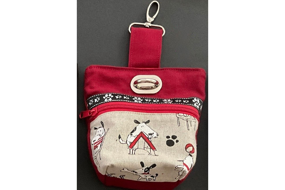 Ein Dekostoff über und über mit dem besten Freund des Menschen bedruckt Ds1751 Dekostoff Leinenoptik Dogs Life S4(2) Baumwolle Kinder Dogs Life - Dekostoff - Leinenoptik