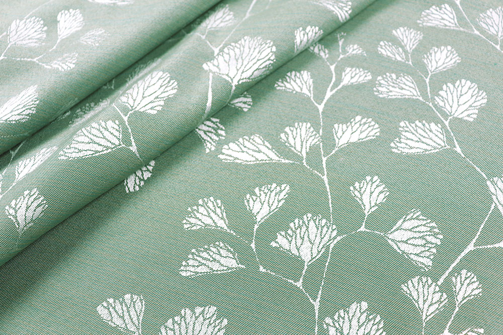 Zweiseitiger Jacquard mit zartem Blütenmuster – perfekt für elegante Heimtextilien und stilvolle Accessoires! Ds6283970 Dekostoff Jacquard Pflanzen Gruen R Jacquardstoffe Dekostoff Jacquard beidseitig - Galicia - Grün