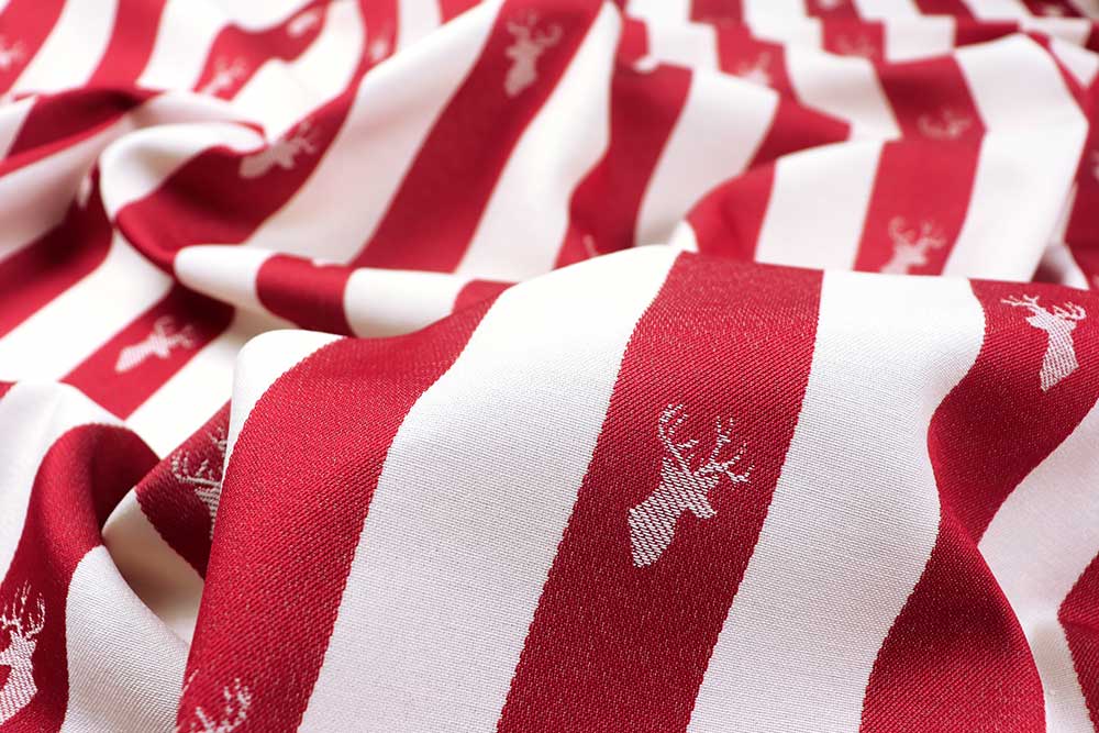 In Deutschland produzierter Stoff mit durchgewebtem Muster für Kissen, Vorhänge und mehr im Landhausstil! Ds6356 Dekostoff Jacquard Hirsch Streifen Rot S4 Dekostoffe NEU  Dekostoff Jacquard - Hirsch-Streifen - Rot
